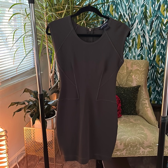 Dark green French connection bodycon dress. - Picture 2 of 10
